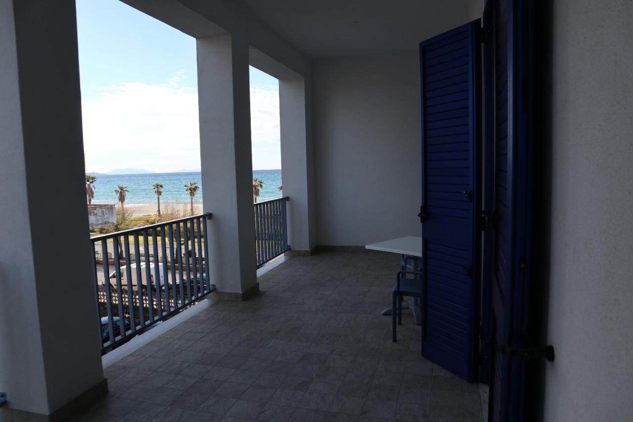 Karma Resort Venetico Exteriér fotografie